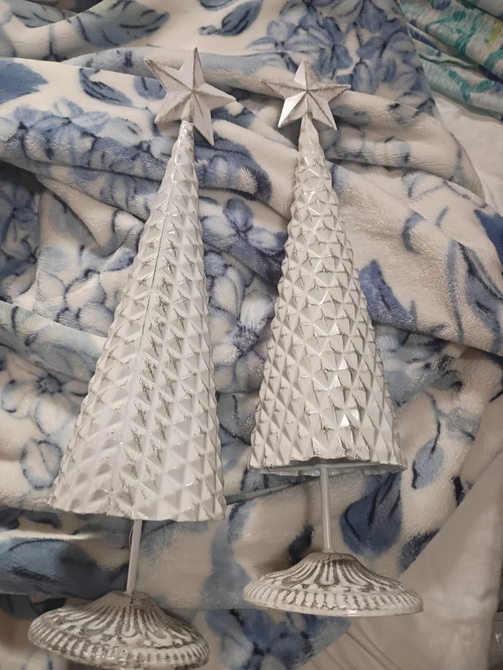 White Textured Metal Holiday Tree Décor - Set of 2